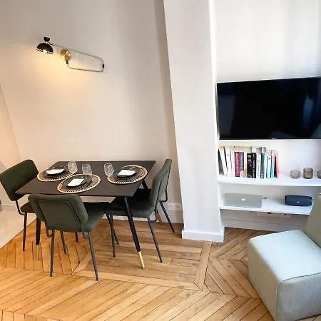Apartamento Escapade Rive Gauche - Tour Eiffel & Invalides *