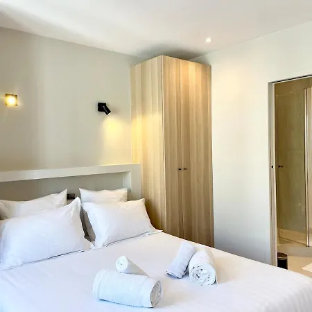 Apartamento Escapade Rive Gauche - Tour Eiffel & Invalides *