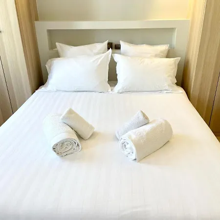 Escapade Rive Gauche - Tour Eiffel & Invalides Apartamento *