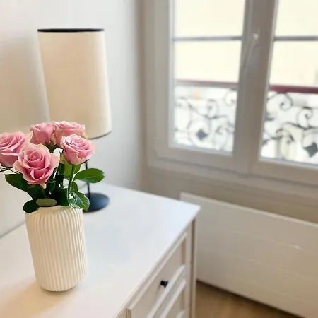 Apartamento Escapade Rive Gauche - Tour Eiffel & Invalides *
