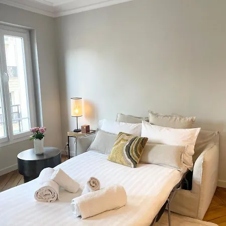 Apartamento Escapade Rive Gauche - Tour Eiffel & Invalides París